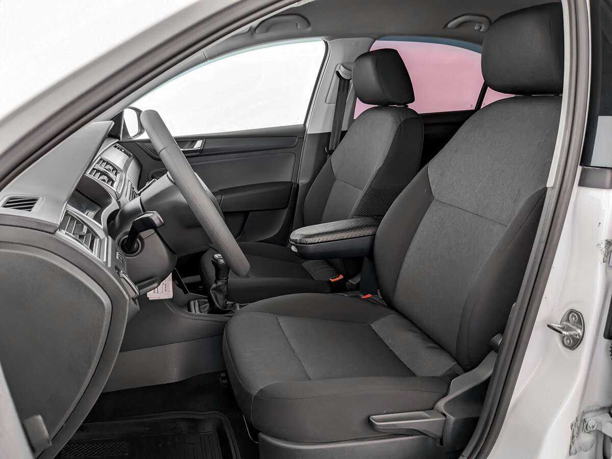 Skoda Rapid б/у, 2017, Механическая. Фото: #15