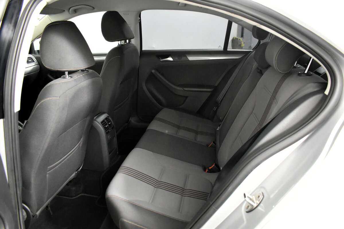 Volkswagen Jetta б/у, 2016, Роботизированная. Фото: #13