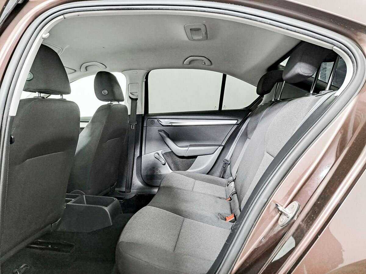 Skoda Octavia б/у, 2014, Механическая. Фото: #9