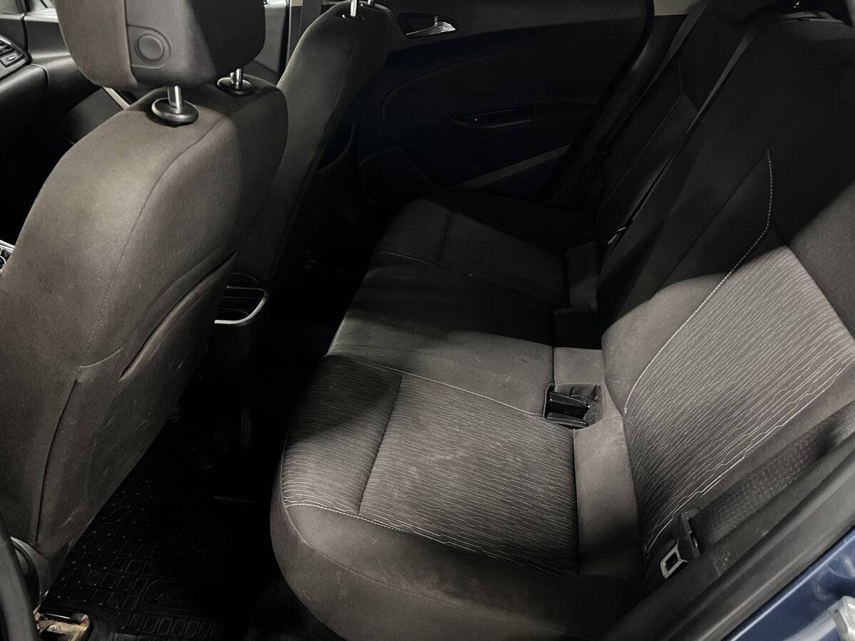 Opel Astra б/у, 2013, Механическая. Фото: #11