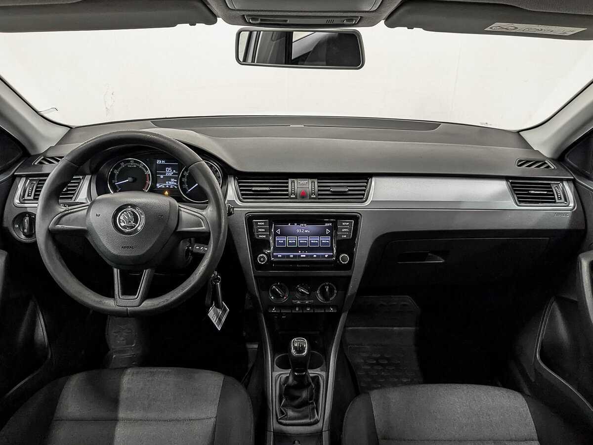 Skoda Rapid б/у, 2017, Механическая. Фото: #11