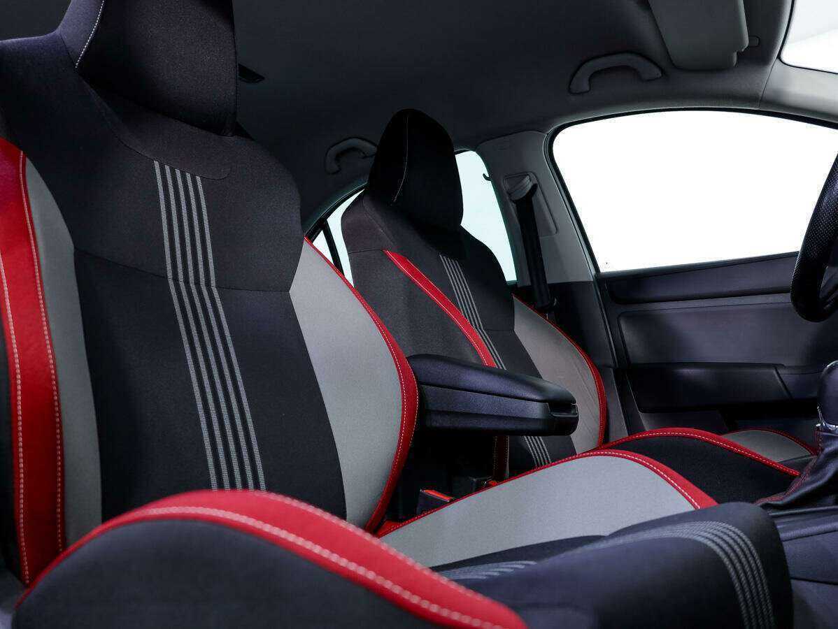 Skoda Rapid б/у, 2015, Роботизированная. Фото: #11