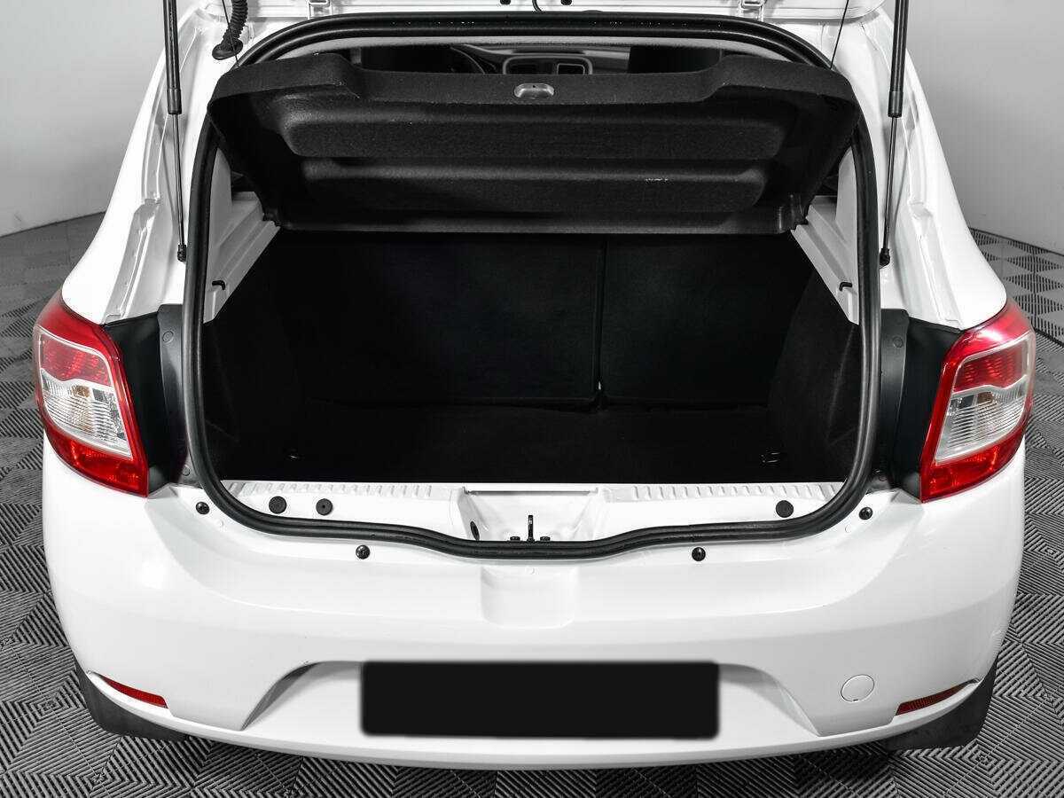 Renault Sandero б/у, 2017, Механическая. Фото: #12