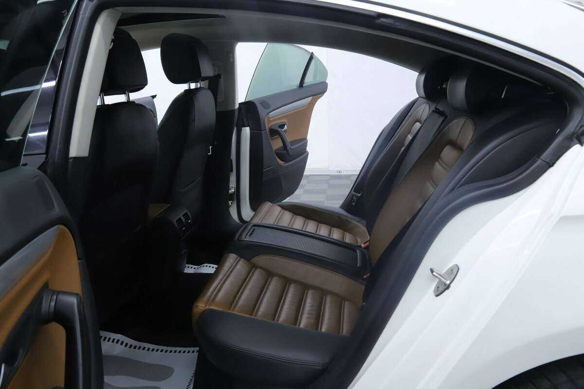 Volkswagen Passat CC б/у, 2013, Роботизированная. Фото: #16