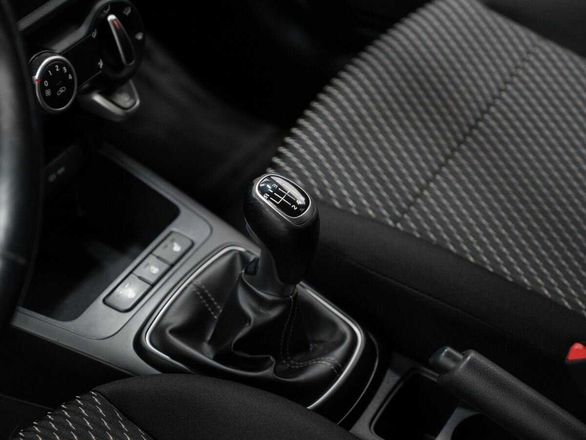 Kia Rio б/у, 2019, Механическая. Фото: #16