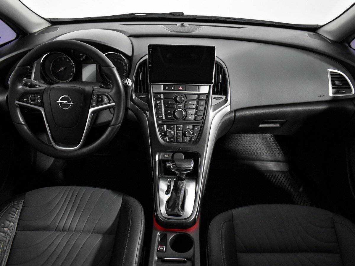 Opel Astra б/у, 2013, Автоматическая. Фото: #12