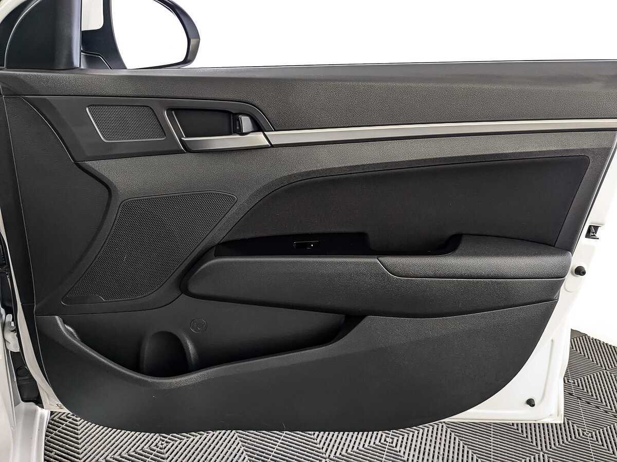 Hyundai Elantra б/у, 2018, Автоматическая. Фото: #23