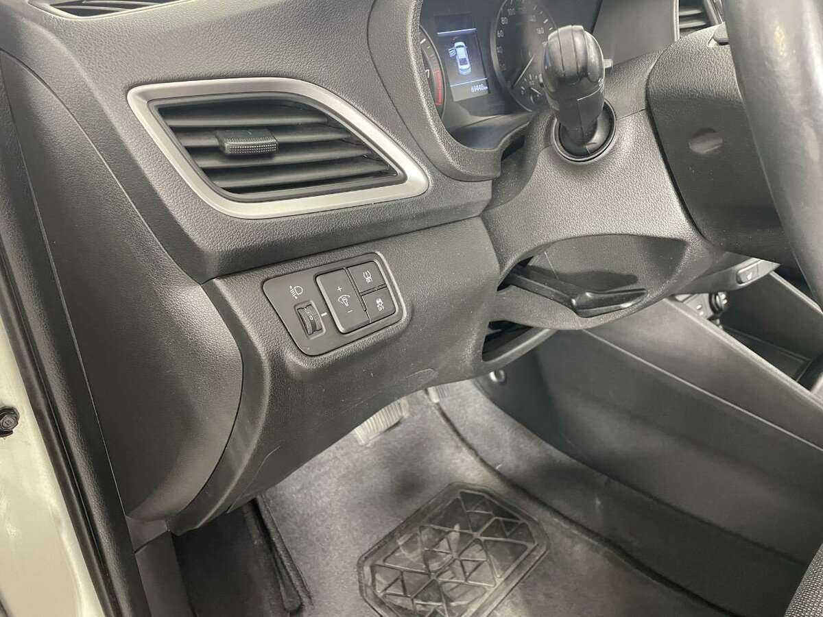 Hyundai Solaris б/у, 2018, Автоматическая. Фото: #8