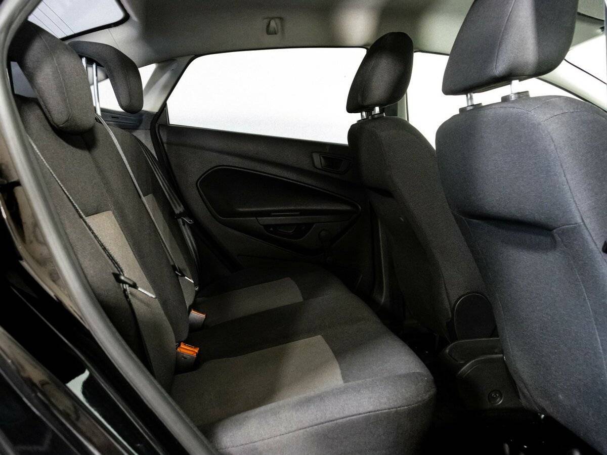 Ford Fiesta б/у, 2015, Механическая. Фото: #15