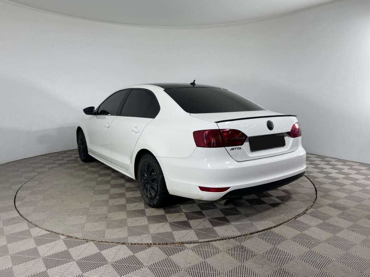 Volkswagen Jetta б/у, 2014, Механическая. Фото: #5