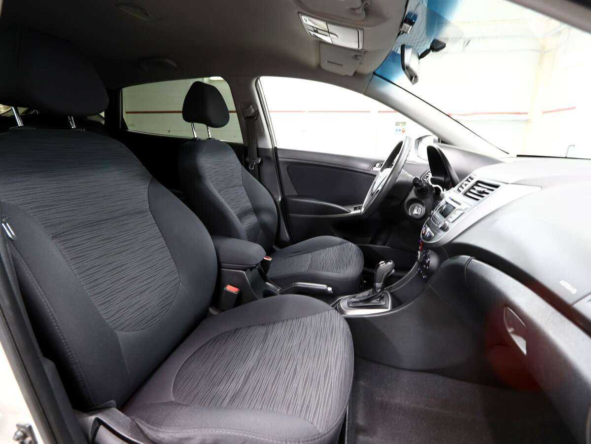 Hyundai Solaris б/у, 2015, Автоматическая. Фото: #6