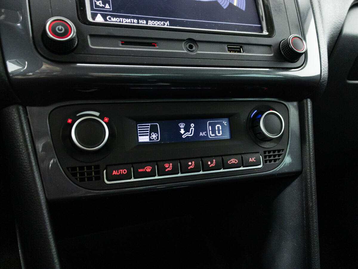 Volkswagen Polo б/у, 2019, Автоматическая. Фото: #15