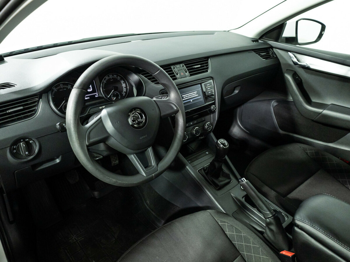 Skoda Octavia б/у, 2018, Механическая. Фото: #8