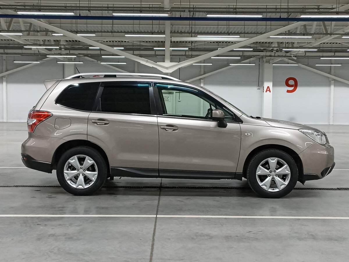 Subaru Forester б/у, 2014, Механическая. Фото: #3