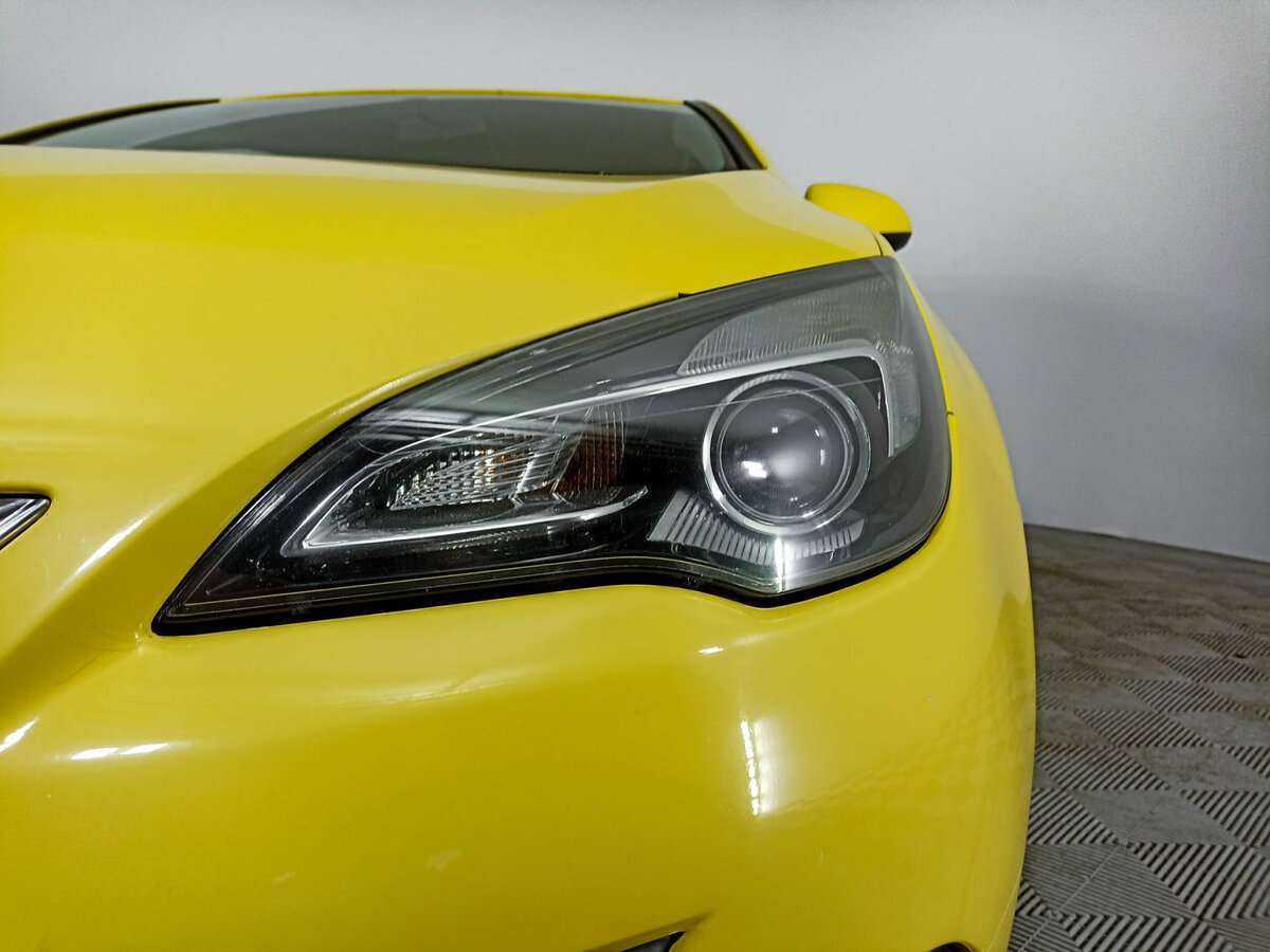 Opel Astra б/у, 2014, Механическая. Фото: #12