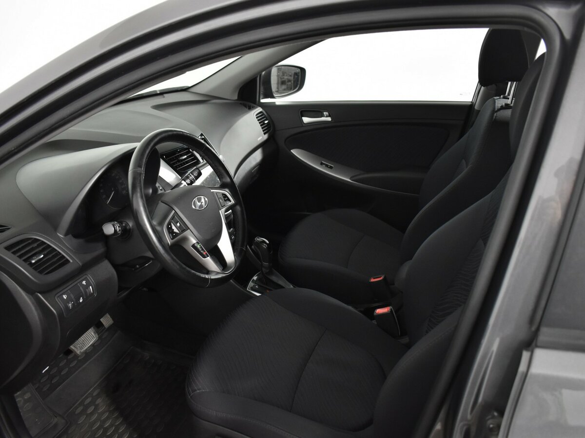 Hyundai Solaris б/у, 2016, Автоматическая. Фото: #8