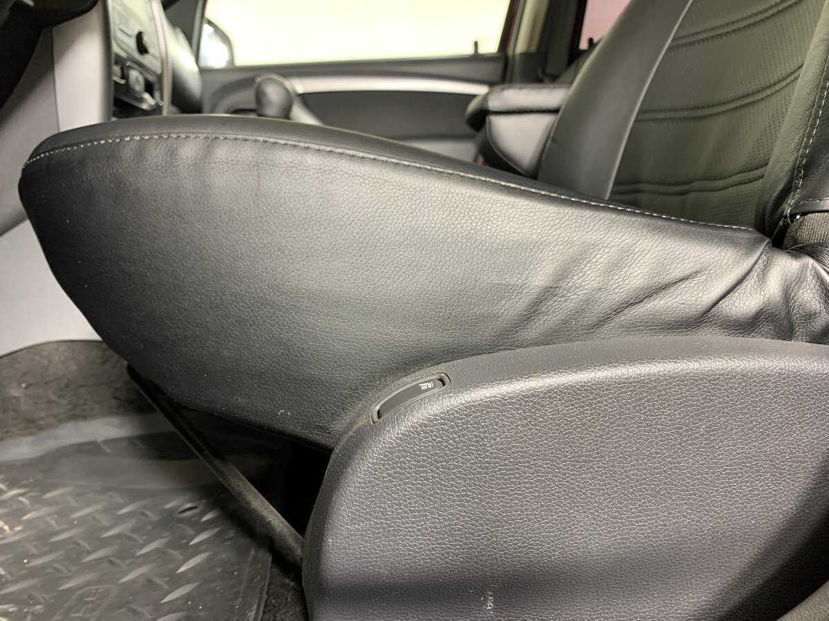 Renault Duster б/у, 2012, Механическая. Фото: #16