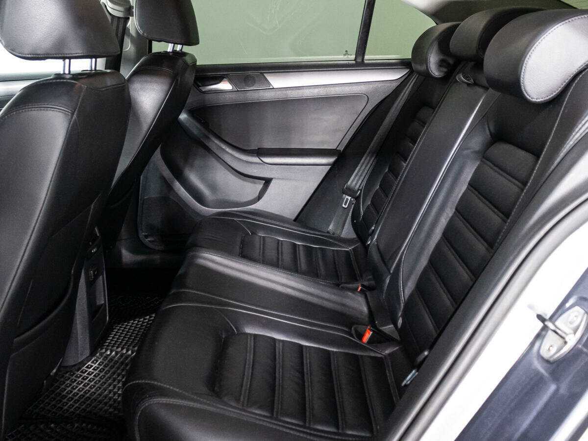 Volkswagen Jetta б/у, 2012, Роботизированная. Фото: #9