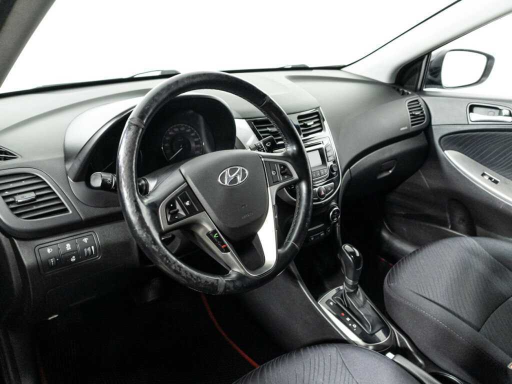Hyundai Solaris б/у, 2015, Автоматическая. Фото: #10