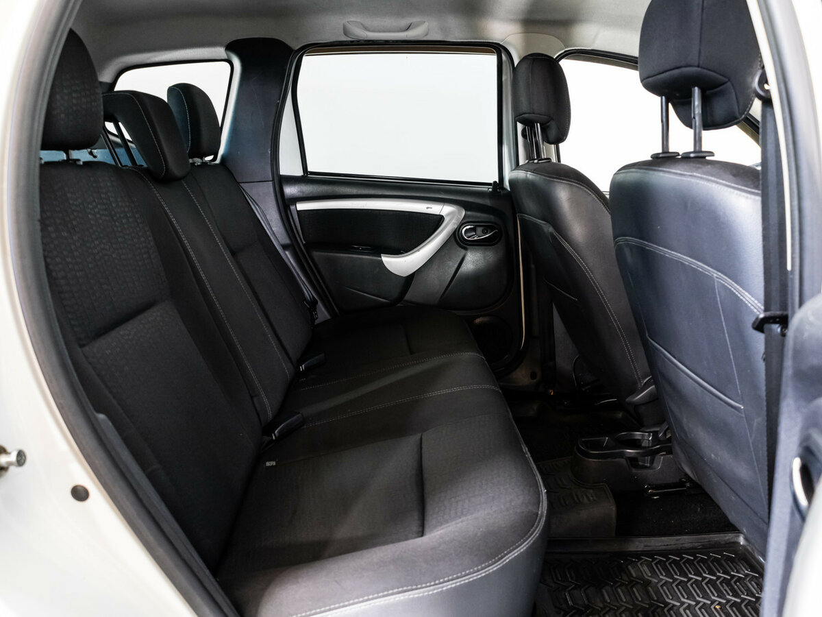 Nissan Terrano б/у, 2014, Автоматическая. Фото: #11