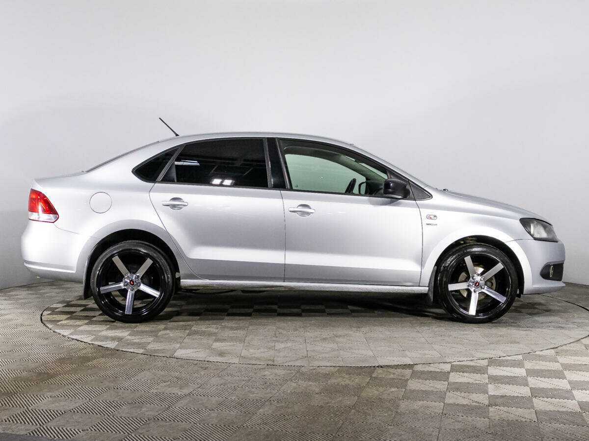 Volkswagen Polo б/у, 2013, Механическая. Фото: #3