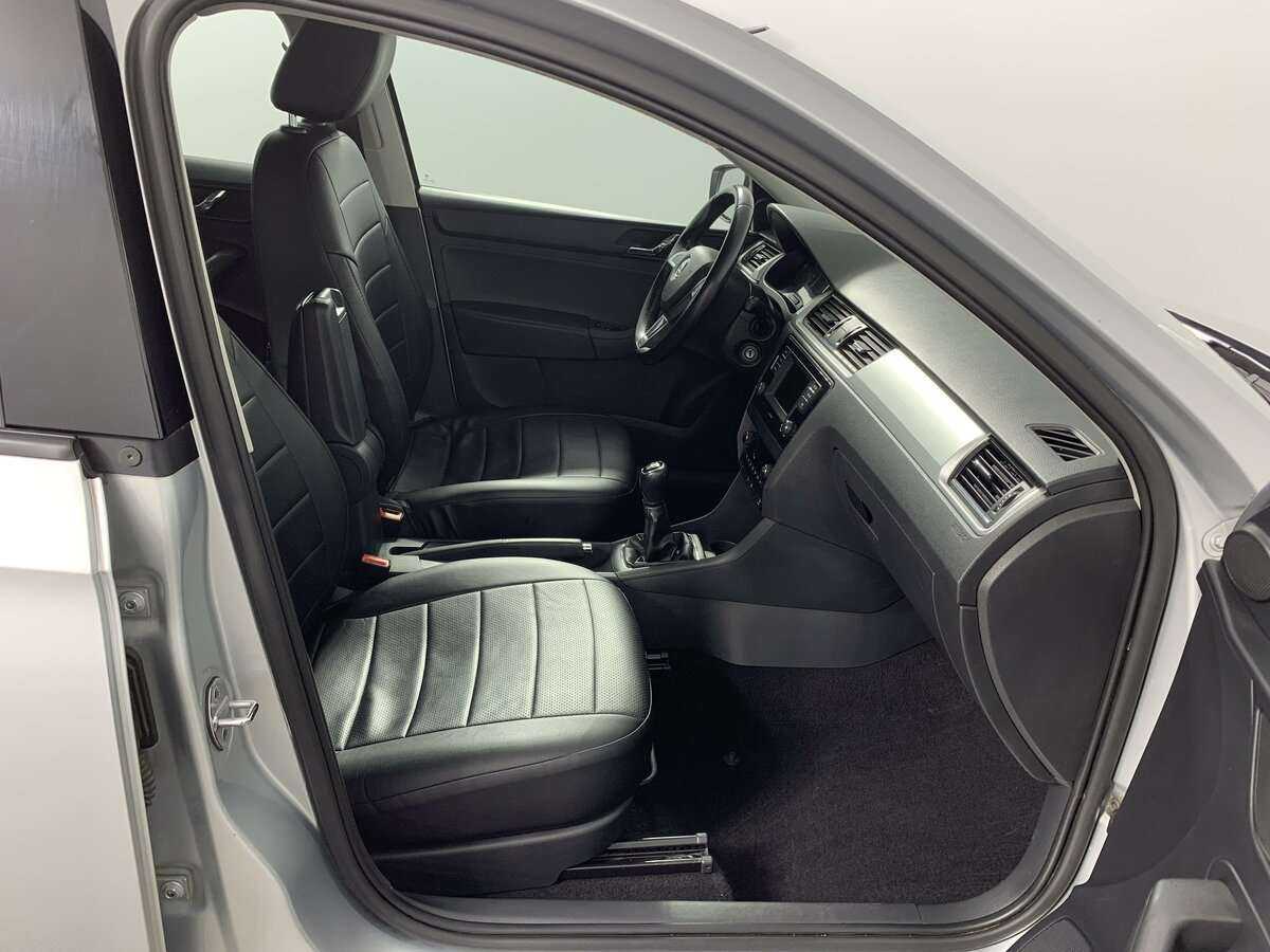 Skoda Rapid б/у, 2017, Механическая. Фото: #15