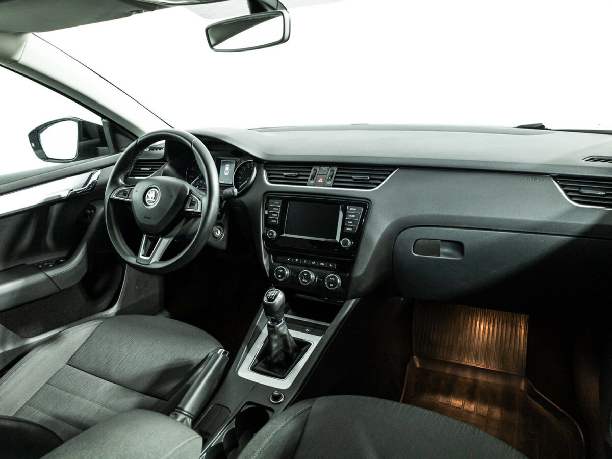 Skoda Octavia б/у, 2016, Механическая. Фото: #8