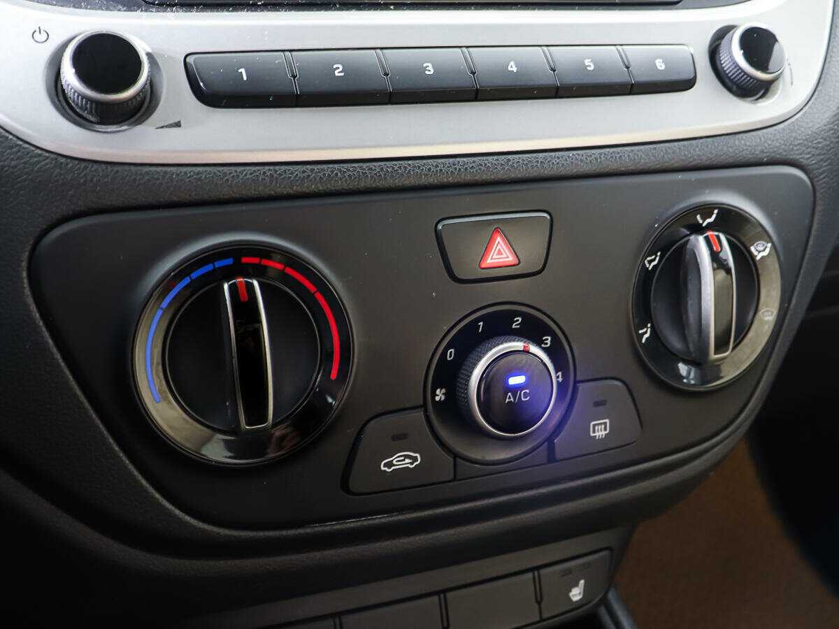 Hyundai Solaris б/у, 2018, Механическая. Фото: #15