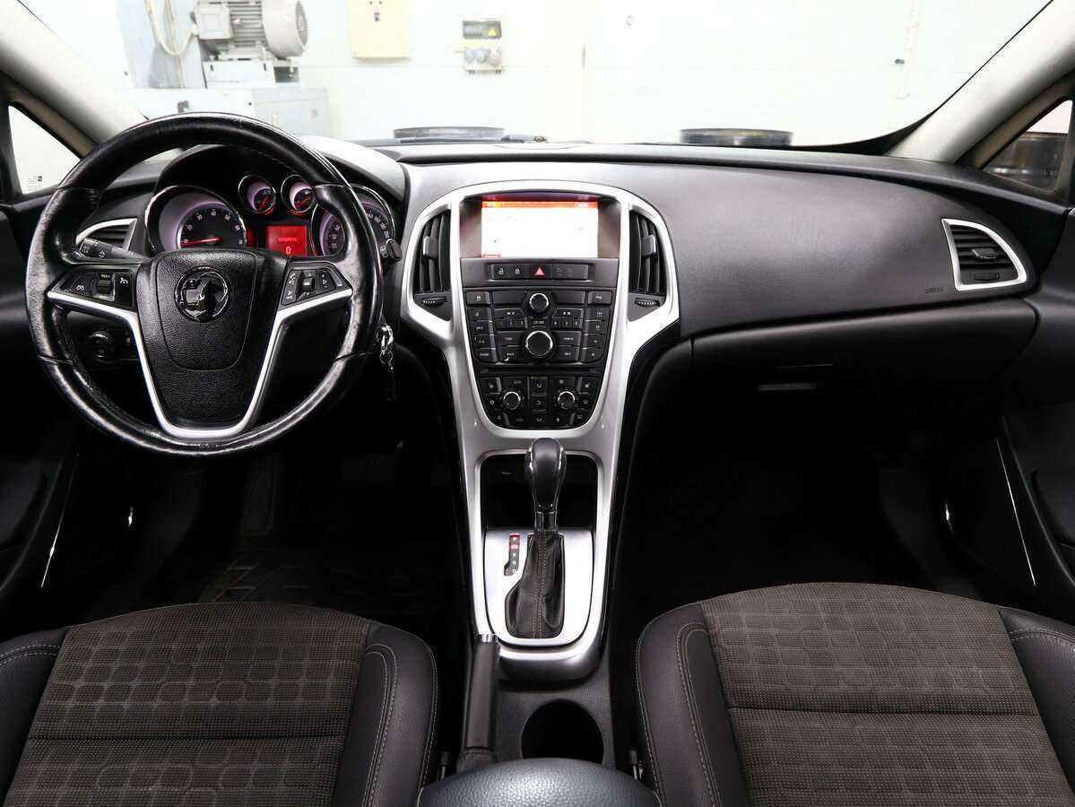 Opel Astra б/у, 2014, Автоматическая. Фото: #10