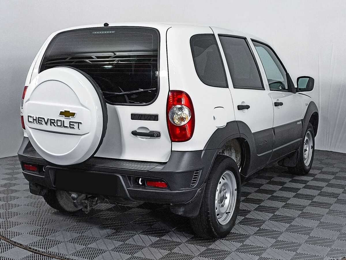 Chevrolet Niva б/у, 2016, Механическая. Фото: #3