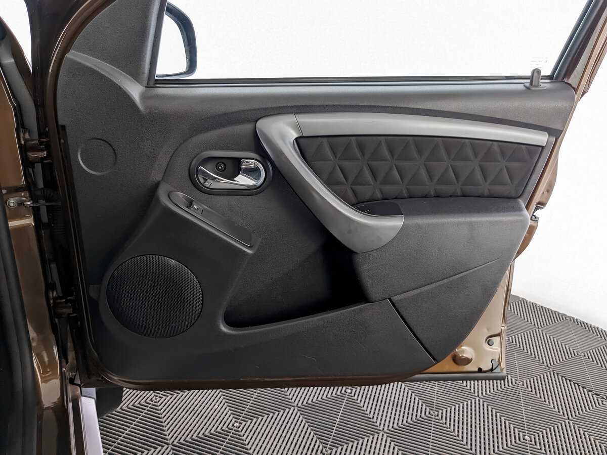 Renault Duster б/у, 2016, Механическая. Фото: #19