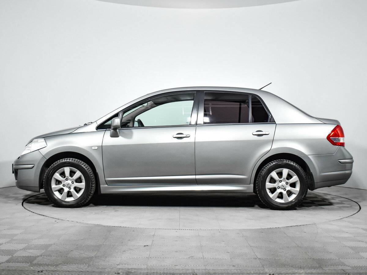 Nissan Tiida б/у, 2013, Механическая. Фото: #7