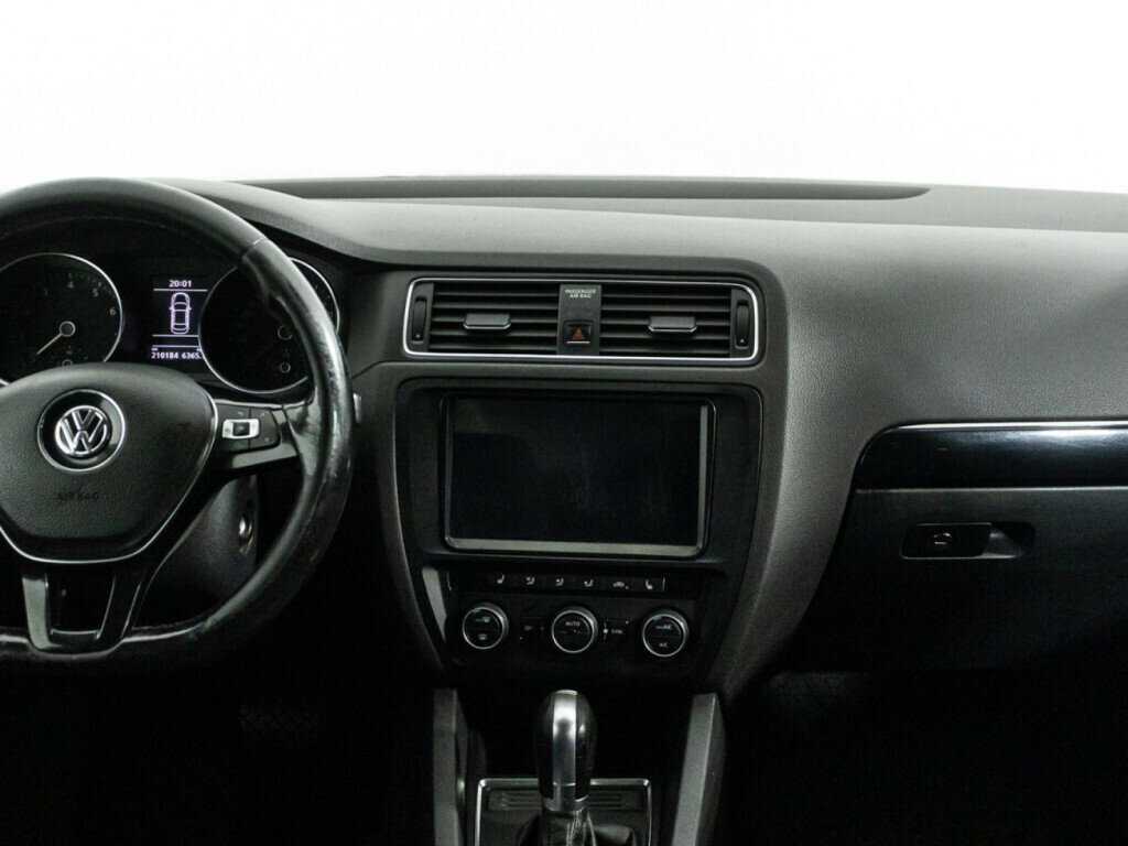 Volkswagen Jetta б/у, 2017, Роботизированная. Фото: #13