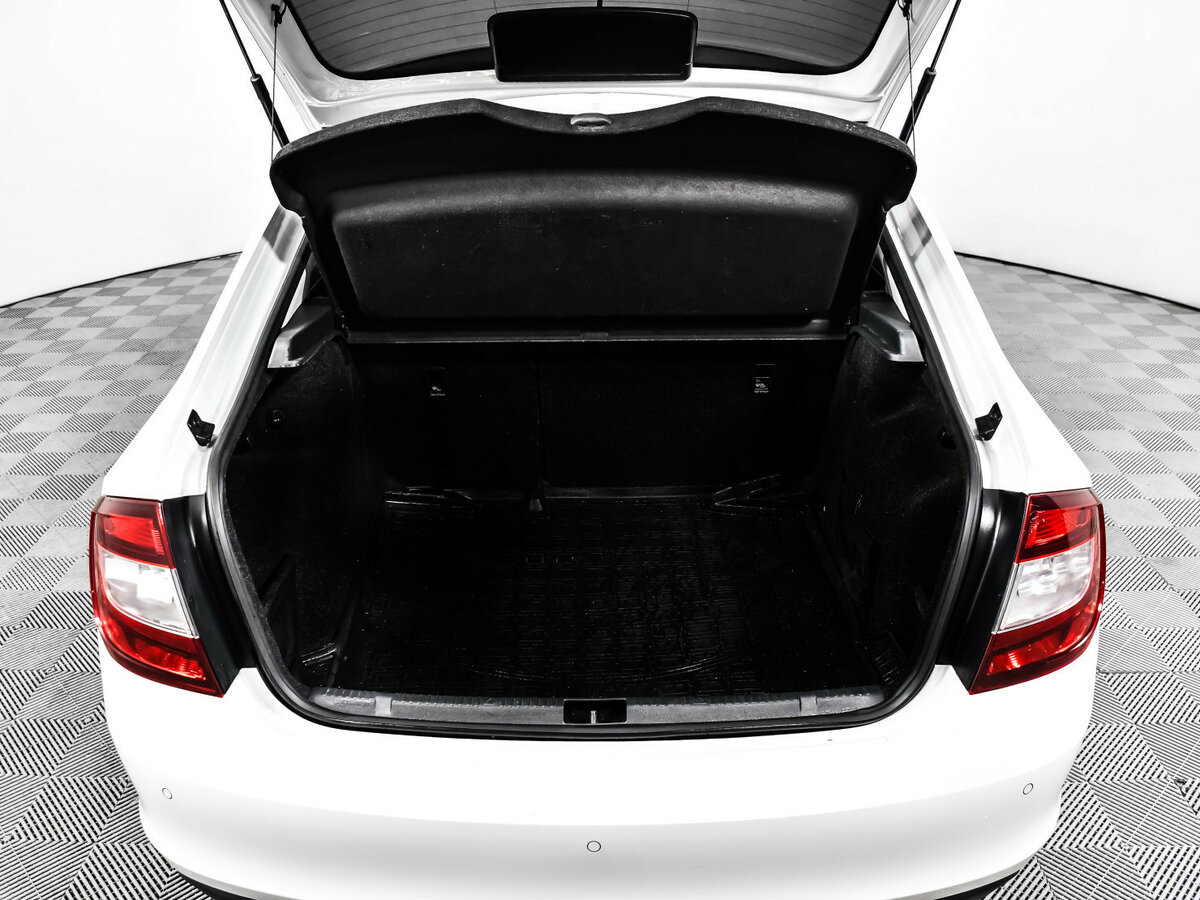 Skoda Rapid б/у, 2018, Роботизированная. Фото: #10