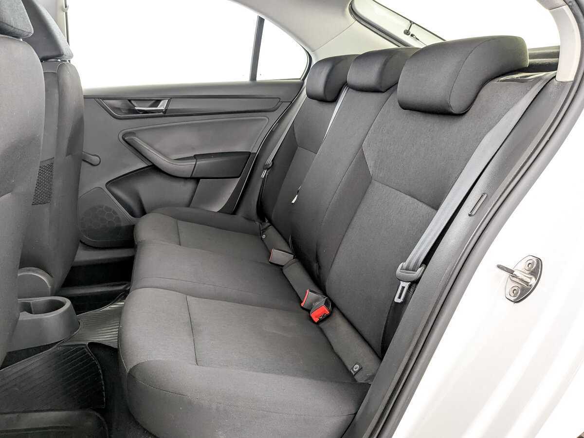 Skoda Rapid б/у, 2017, Механическая. Фото: #11