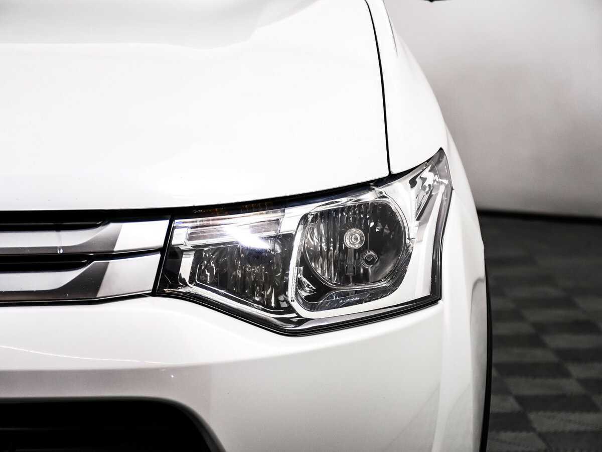 Mitsubishi Outlander б/у, 2014, Вариатор. Фото: #14