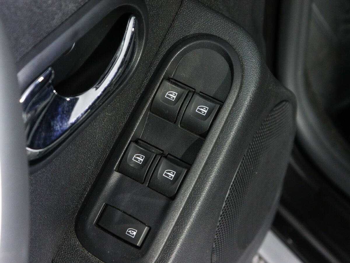 Nissan Terrano б/у, 2019, Механическая. Фото: #14