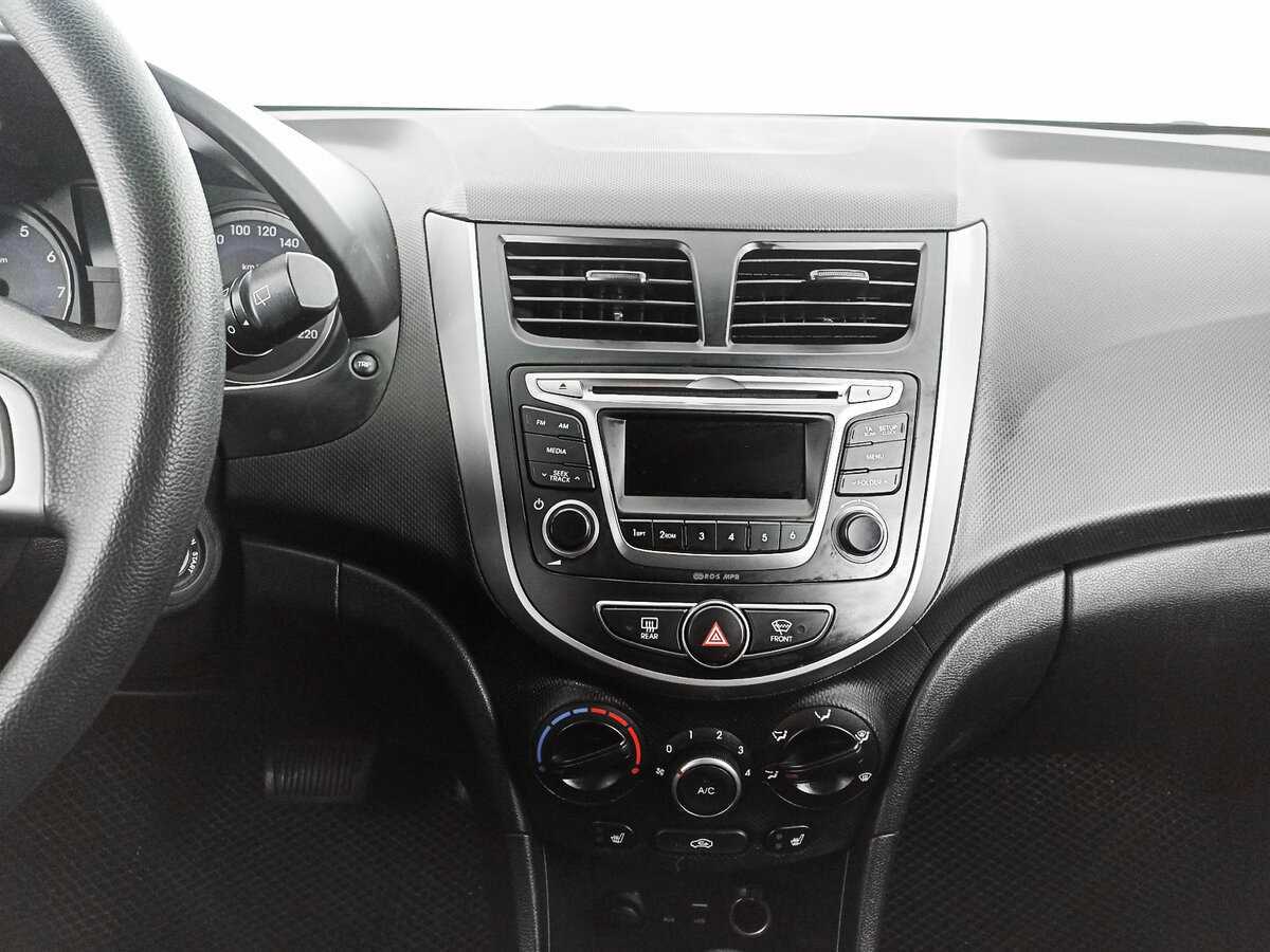 Hyundai Solaris б/у, 2015, Автоматическая. Фото: #10