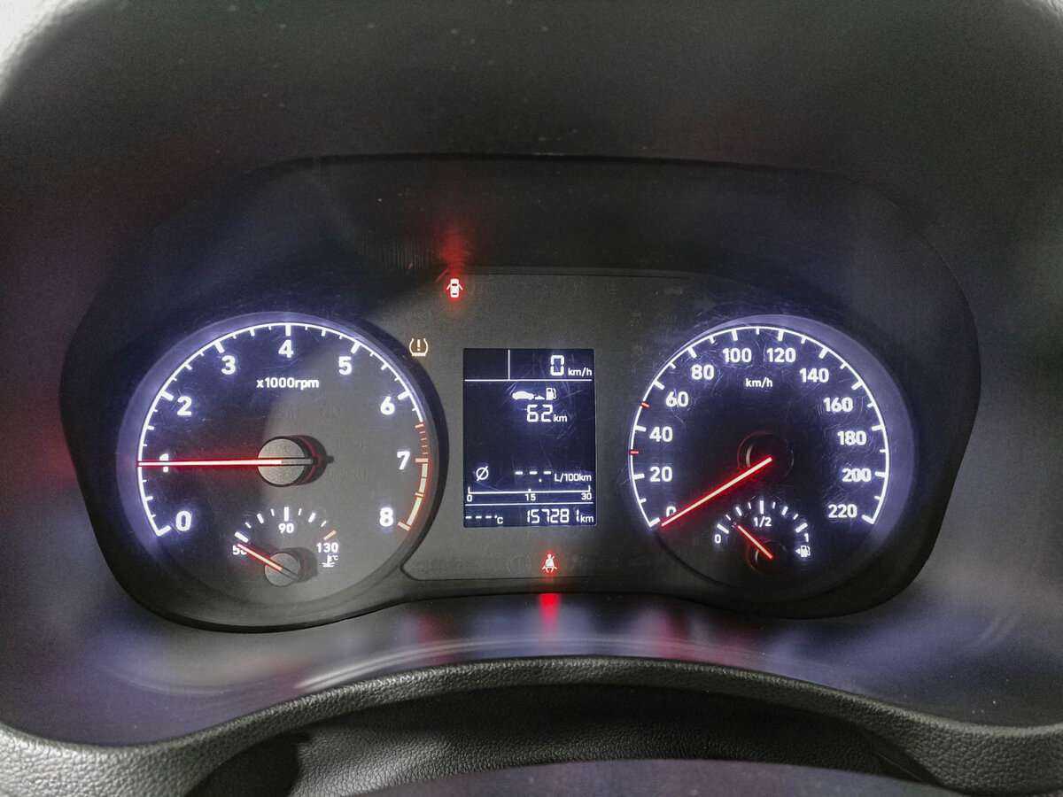 Hyundai Solaris б/у, 2017, Механическая. Фото: #10