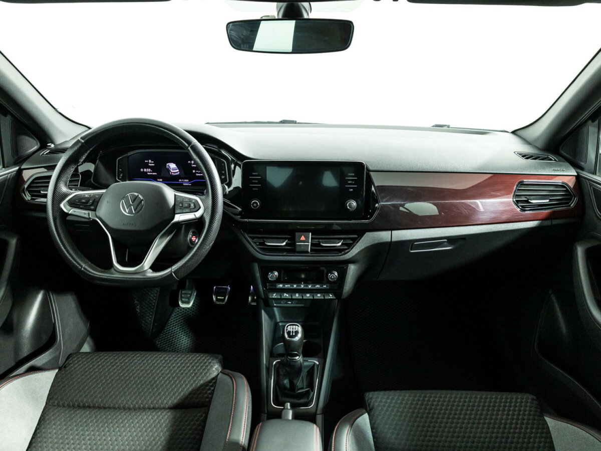 Volkswagen Polo б/у, 2021, Механическая. Фото: #12