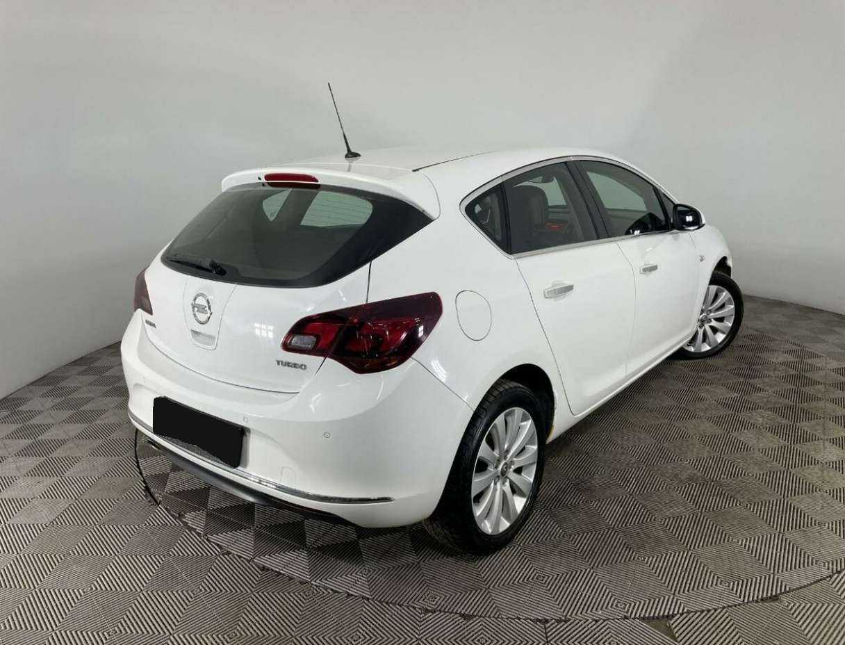 Opel Astra б/у, 2013, Автоматическая. Фото: #5
