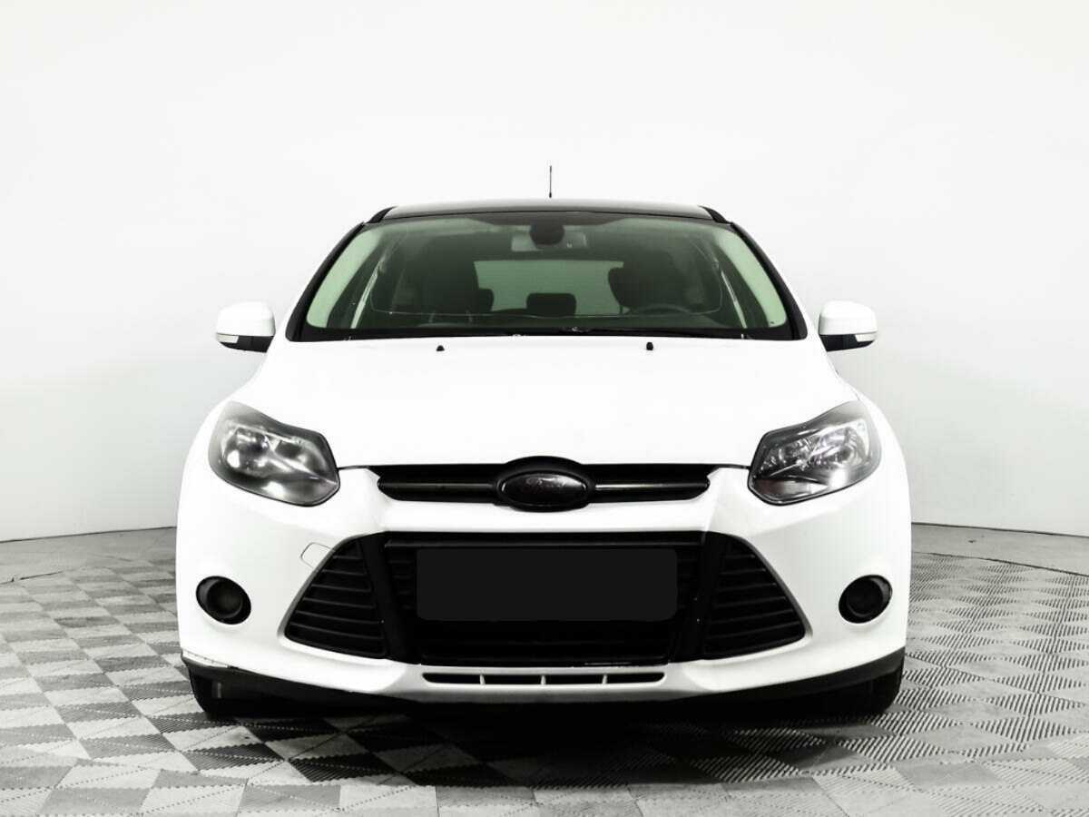Ford Focus б/у, 2013, Механическая. Фото: #1