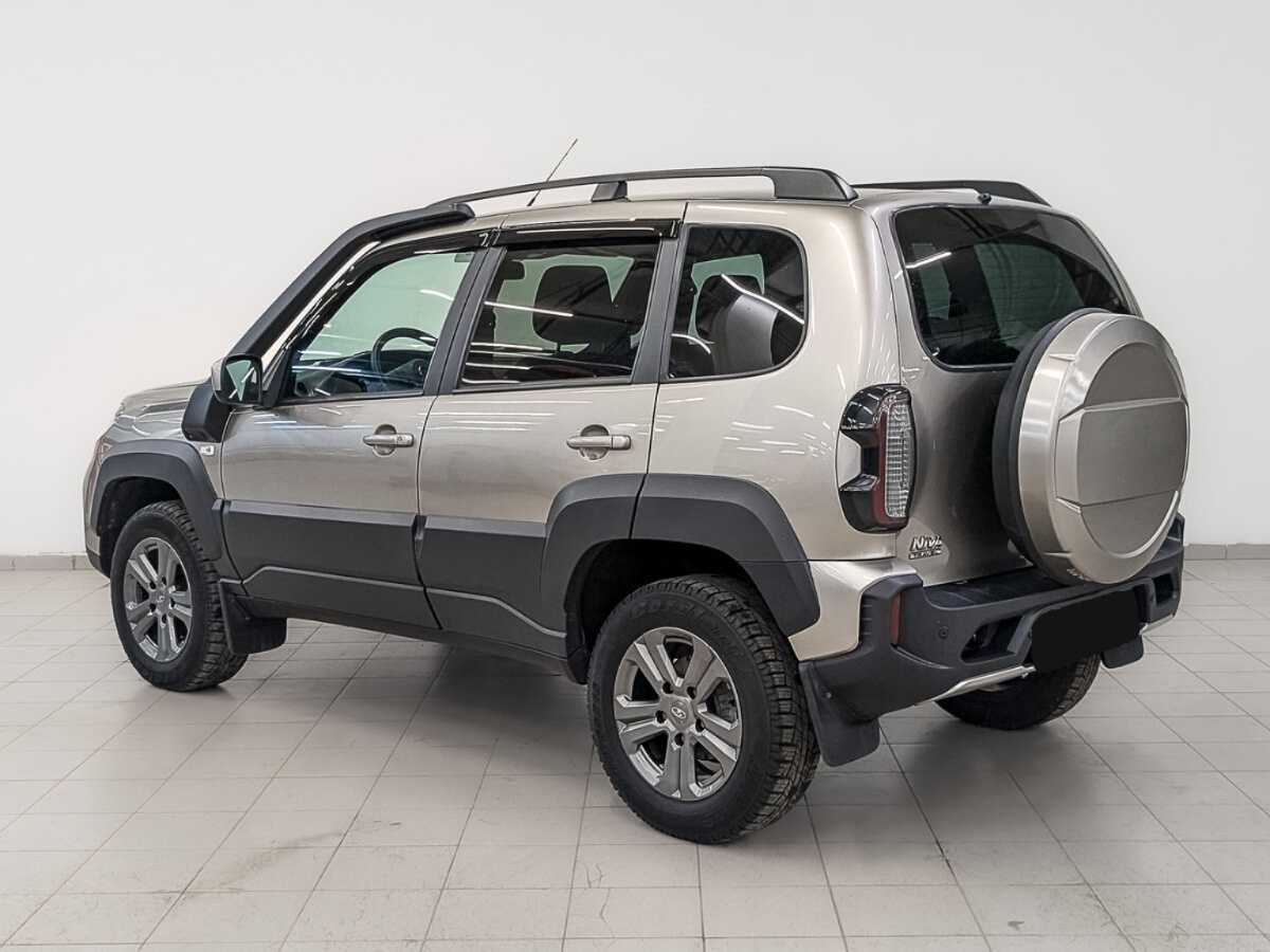 Lada (ВАЗ) Niva б/у, 2021, Механическая. Фото: #6