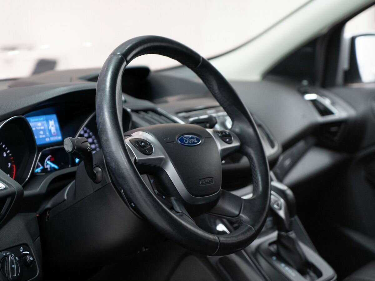 Ford Kuga б/у, 2016, Автоматическая. Фото: #4