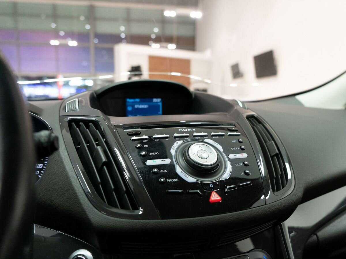 Ford Kuga б/у, 2016, Автоматическая. Фото: #11