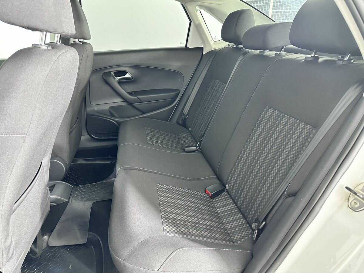 Volkswagen Polo б/у, 2016, Автоматическая. Фото: #13