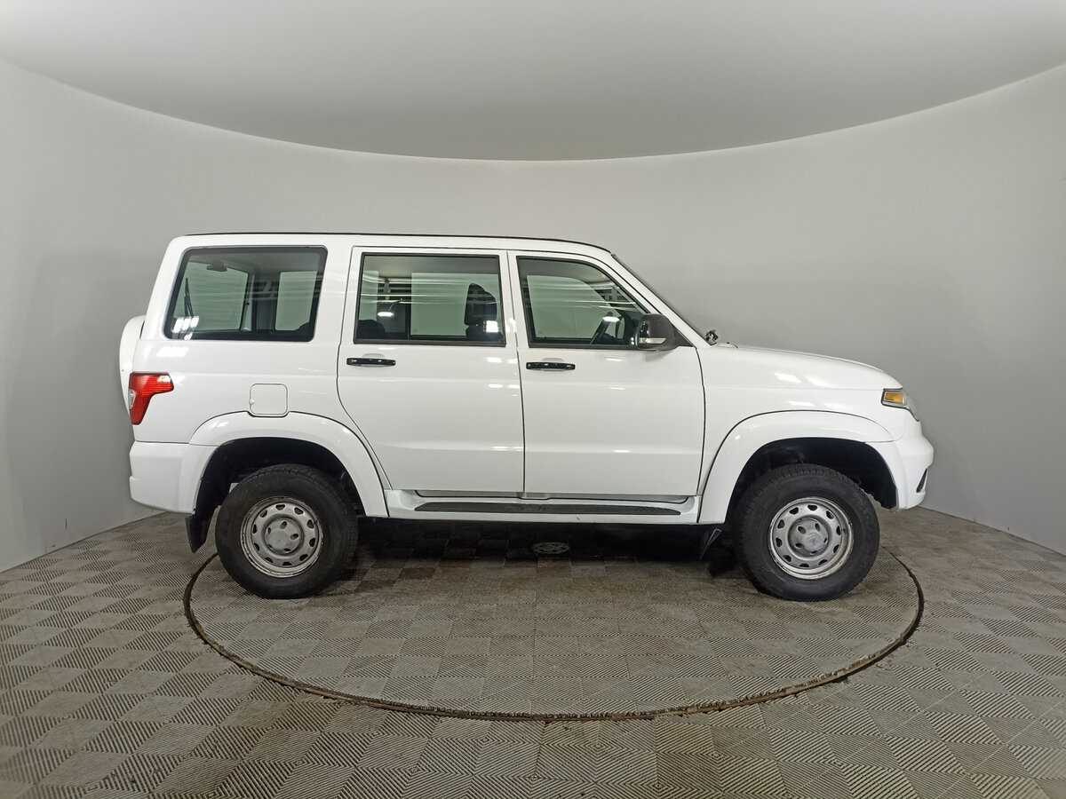 УАЗ Patriot б/у, 2018, Механическая. Фото: #3