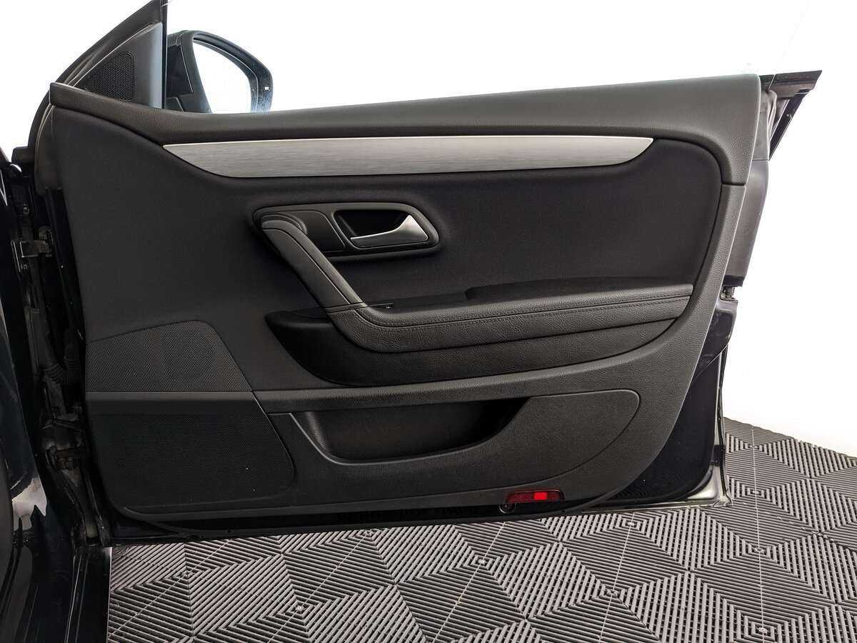 Volkswagen Passat CC б/у, 2012, Механическая. Фото: #20