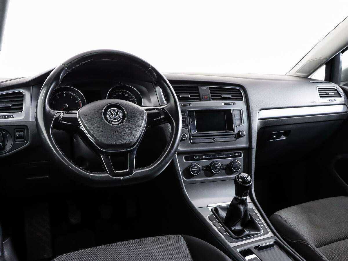 Volkswagen Golf б/у, 2013, Механическая. Фото: #8