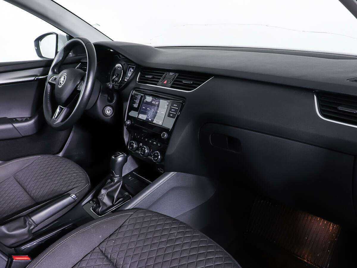 Skoda Octavia б/у, 2018, Автоматическая. Фото: #9